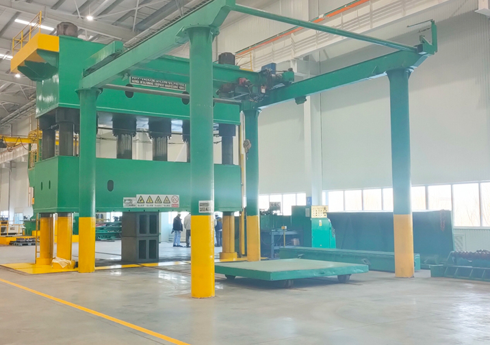 2000 ton press machine